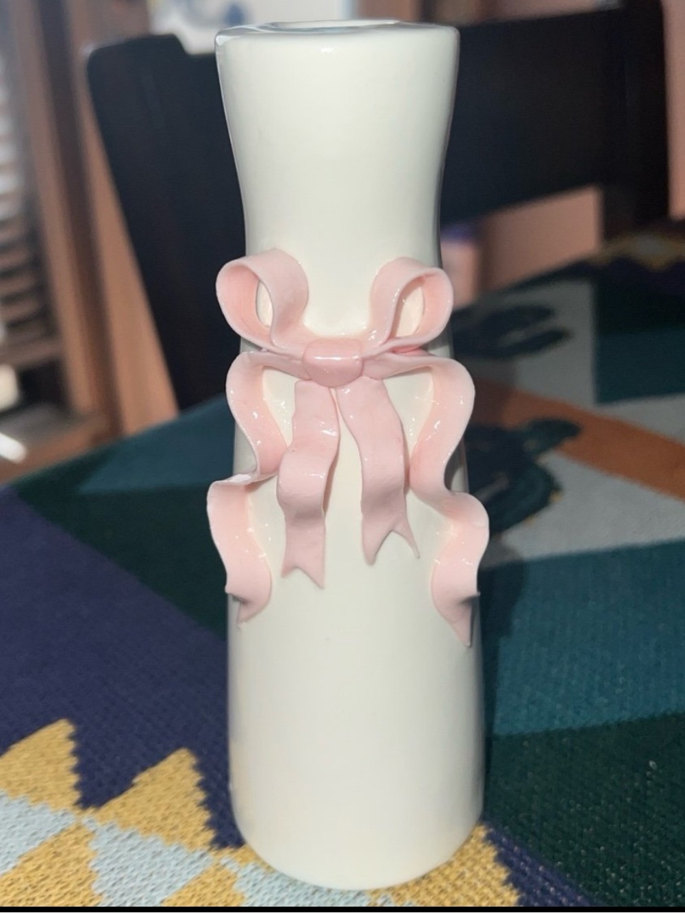 NWOT COQUETTE-STYLE CERAMIC TAPER CANDLE HOLDER WITH SCULPTED PINK BOW